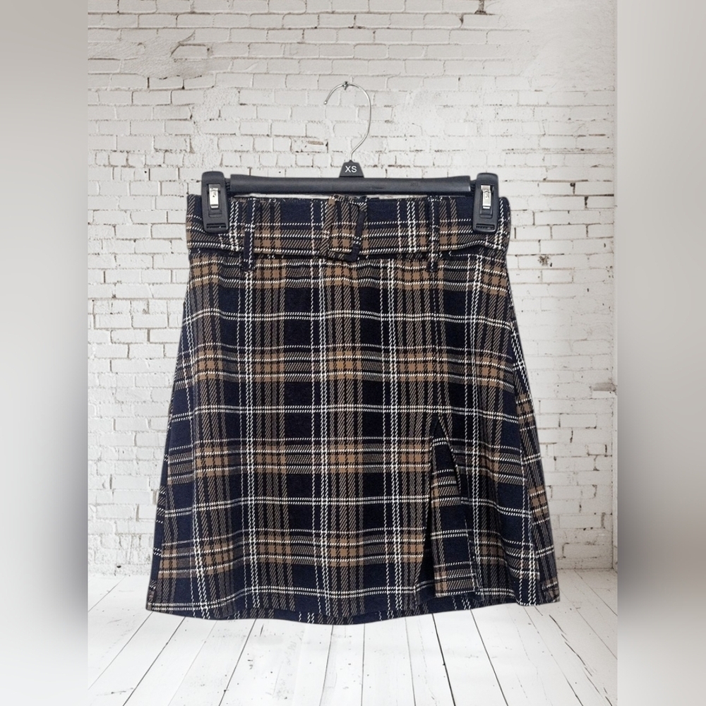 SO Juniors Plaid Mini Skirt Size XS - NWOT